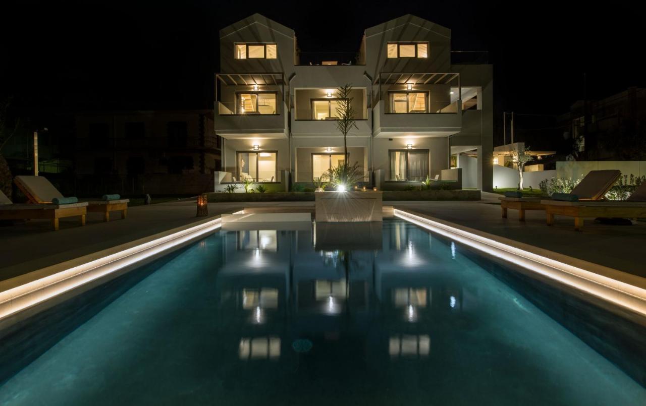 Appartamento Eleanthi Modern Living Galatás Esterno foto