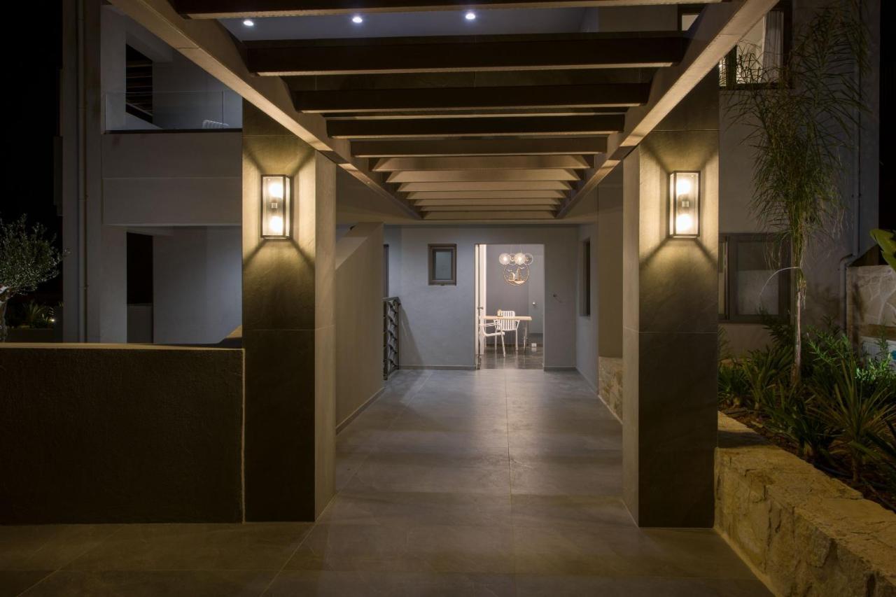Appartamento Eleanthi Modern Living Galatás Esterno foto