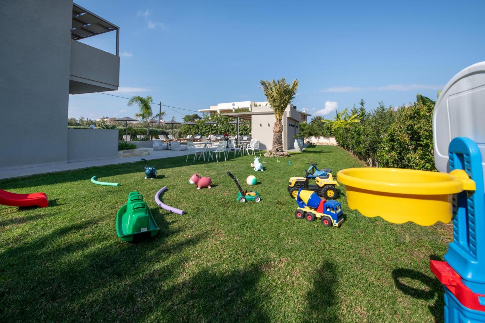 Appartamento Eleanthi Modern Living Galatás Esterno foto